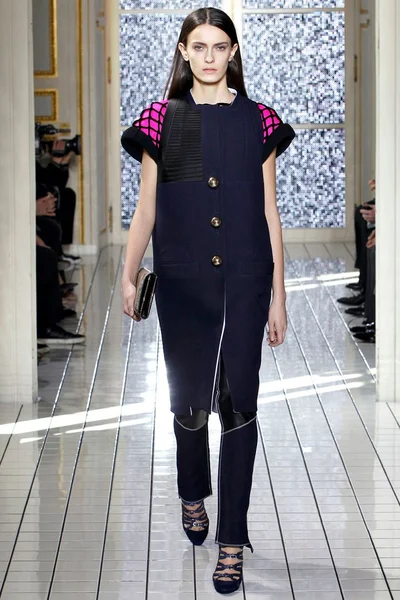 Look 22